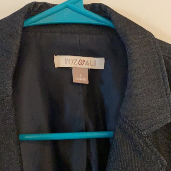 Roz & Ali blazer - Picture 2 of 3